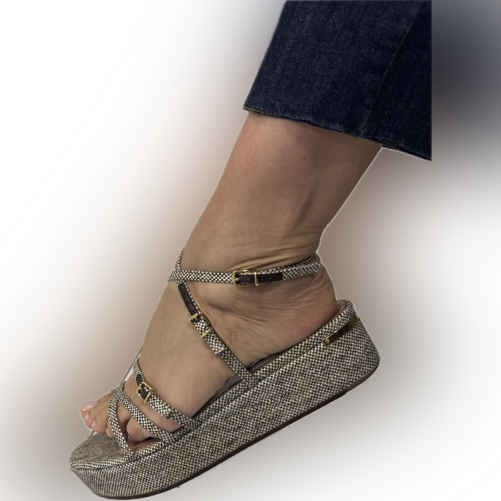 BALLY gray beige Sandals with Elegant Design size 9.5 US EUC